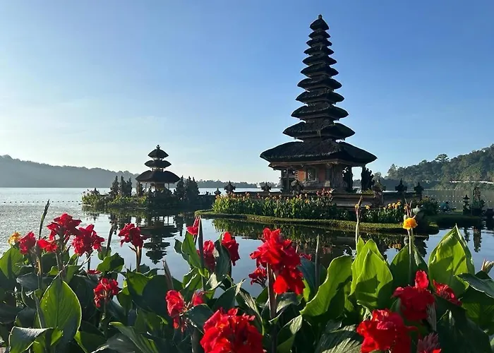 Gasthof Umah De Madya & Rooftop De Madya Munduk
