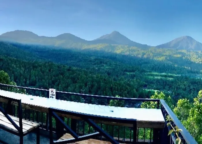 Umah De Madya & Rooftop De Madya Munduk